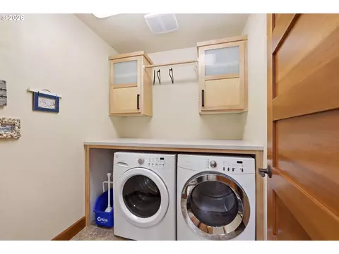 Other - 2909 Lord Byron Pl, Eugene, OR 97408 photo 4 of 6
