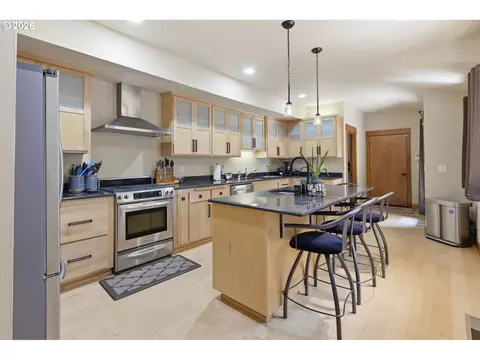 Kitchen - 2909 Lord Byron Pl, Eugene, OR 97408 photo 1 of 6