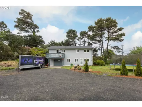 1051 NW Art St, Seal Rock, OR 97376