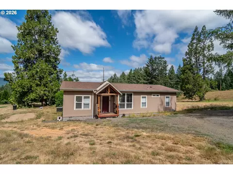 17520 Highway 42, Camas Valley, OR 97416