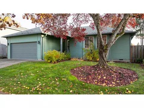 5688 SE Lexington Dr, Hillsboro, OR 97123