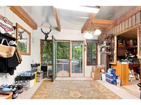 Entry Way - 68750 E Barlow Trail Rd, Rhododendron, OR 97049 photo 3 of 3
