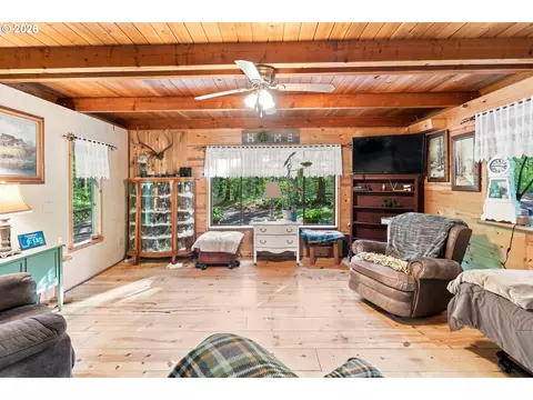 Living - 68750 E Barlow Trail Rd, Rhododendron, OR 97049 photo 1 of 1