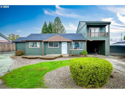 929 E 4th Ave, Riddle, OR 97469