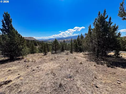 219 Valley View Dr, John Day, OR 97845