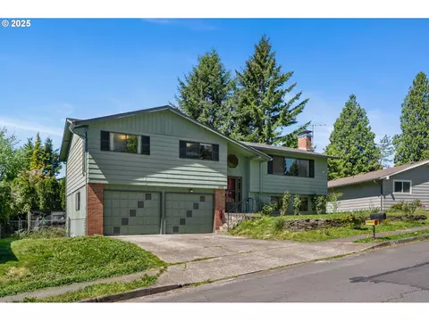 3765 NE 2nd St, Gresham, OR 97030