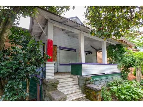 234 S Curry St, Portland, OR 97239