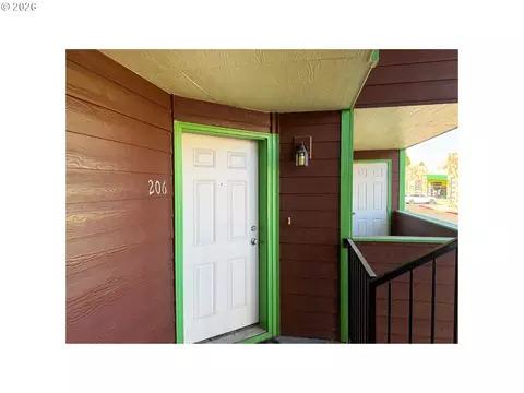 9230 SE Division St #206, Portland, OR 97266