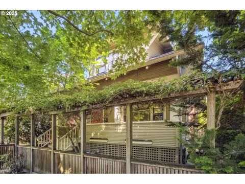 2116 NE 8th Ave, Portland, OR 97212