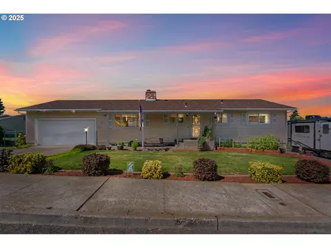 717 E 21st Pl, The Dalles, OR 97058
