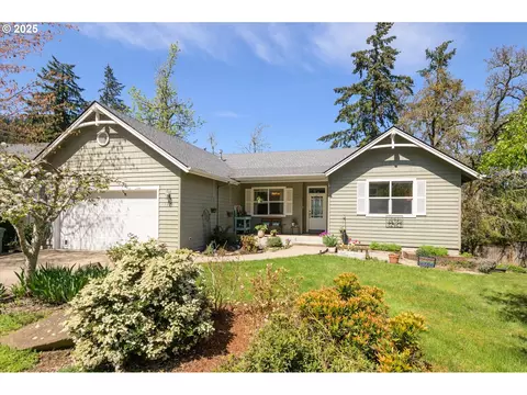 6880 Glacier Dr, Springfield, OR 97478