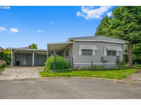 612 N Cascade Dr, Woodburn, OR 97071