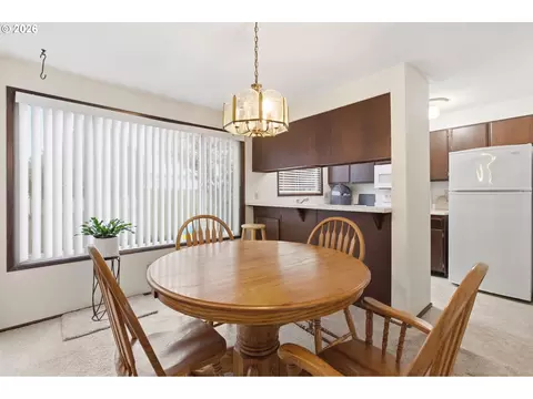 Dining - 600 Cherry Dr #8, Eugene, OR 97401 photo 4 of 4
