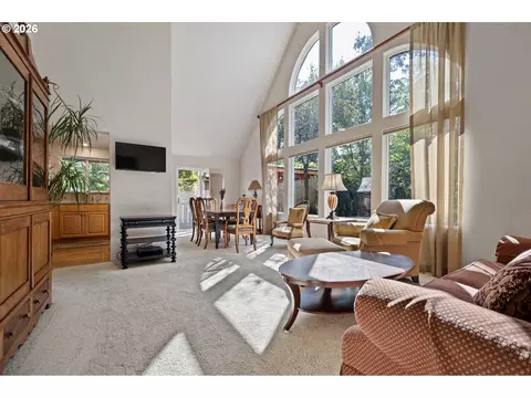 Living - 85 W 35th Pl, Eugene, OR 97405 photo 1 of 2