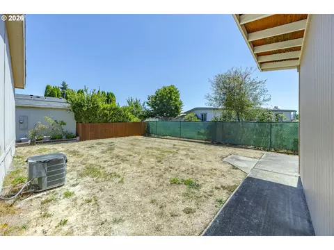 Exterior - 1699 N Terry St, Eugene, OR 97402 photo 3 of 4