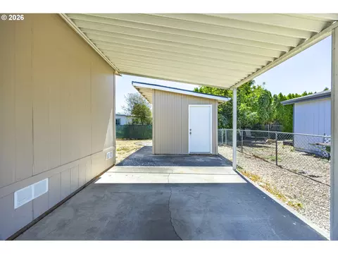 Exterior - 1699 N Terry St, Eugene, OR 97402 photo 4 of 4