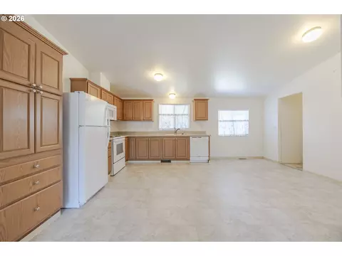 Kitchen - 1699 N Terry St, Eugene, OR 97402 photo 1 of 5
