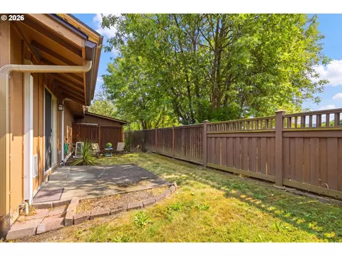 Exterior - 1369 City View St, Eugene, OR 97402 photo 6 of 9