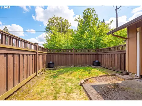 Exterior - 1369 City View St, Eugene, OR 97402 photo 7 of 9