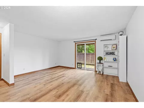Living - 1369 City View St, Eugene, OR 97402 photo 2 of 3