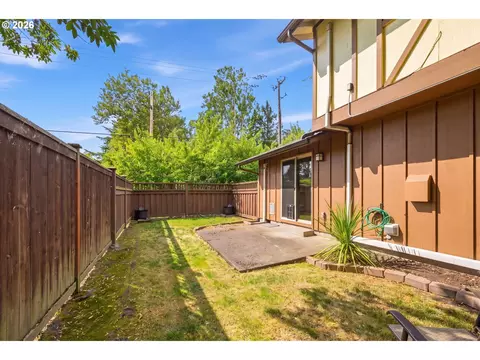 Exterior - 1369 City View St, Eugene, OR 97402 photo 8 of 9