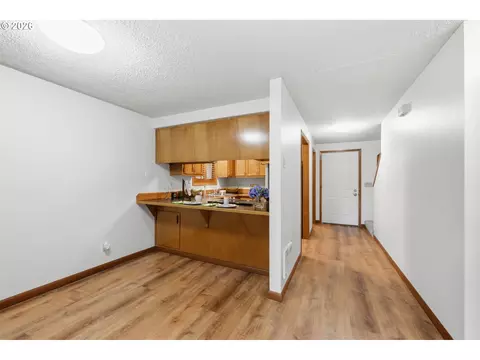 Entry Way - 1369 City View St, Eugene, OR 97402 photo 1 of 3