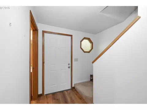Entry Way - 1369 City View St, Eugene, OR 97402 photo 2 of 3
