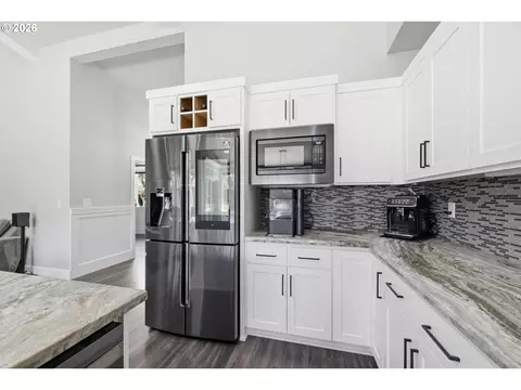 1582 Deschutes Ave, Eugene, OR 97408 photo 10