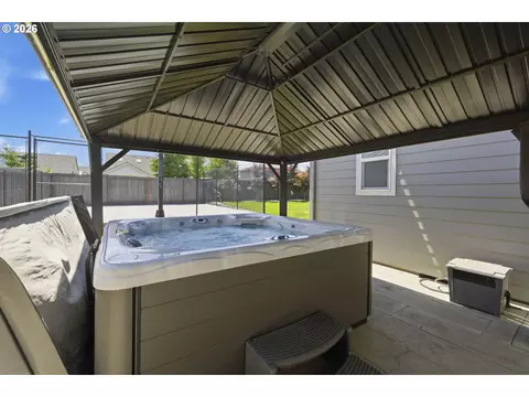 1582 Deschutes Ave, Eugene, OR 97408 photo 31