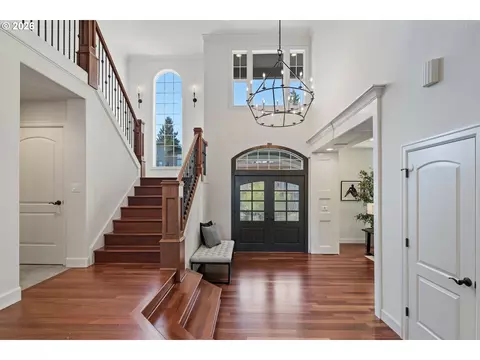 Entry Way - 4906 NW Highpoint Dr, Camas, WA 98607 photo 2 of 2