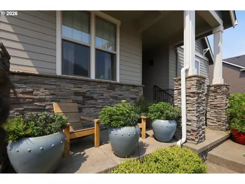 Exterior - 6199 Graystone Loop, Springfield, OR 97478 photo 9 of 10
