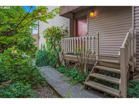 2376 SW Cedar St, Portland, OR 97205