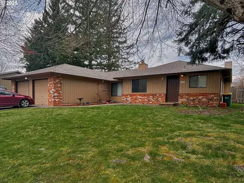 217219 SE Sweetbriar Ln, Troutdale, OR 97060
