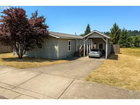 553 Carol St, Lowell, OR 97452