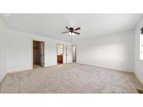 Bedroom - 101 Falcon Ct, Boardman, OR 97818 photo 6 of 6
