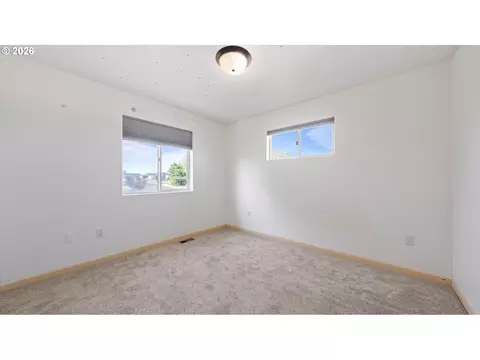 Bedroom - 101 Falcon Ct, Boardman, OR 97818 photo 3 of 6