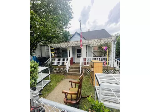 6935 SE 66th Ave, Portland, OR 97206