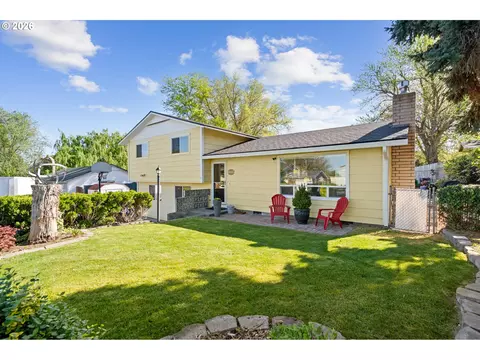 445 SE 7th St, Hermiston, OR 97838