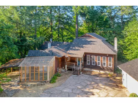 17755 Gardner Rd, Dallas, OR 97338