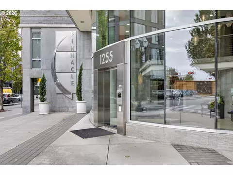 1255 NW 9th Ave #908, Portland, OR 97209