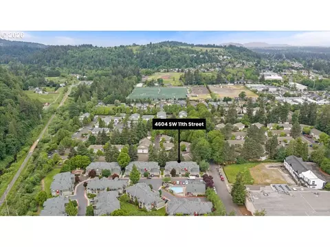 View/Area - 4604 SW 11th St, Gresham, OR 97080 photo 4 of 4