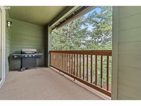 Exterior - 4604 SW 11th St, Gresham, OR 97080 photo 2 of 5