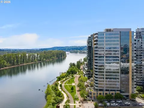 3570 S River Pkwy #1305, Portland, OR 97239