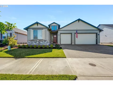 1948 N Ivy St, Canby, OR 97013