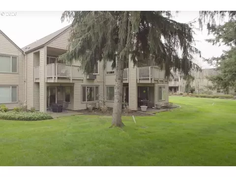 2512 SE Baypoint Dr #37, Vancouver, WA 98683