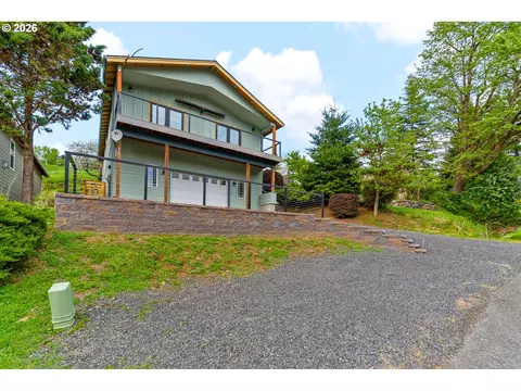 461 NW Jefferson Ave, Stevenson, WA 98648