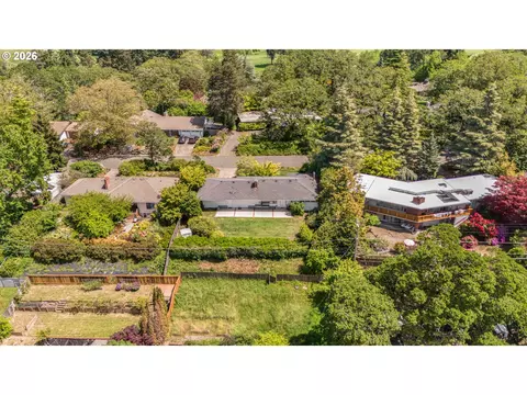 View/Area - 2860 Baker Blvd, Eugene, OR 97403 photo 2 of 3