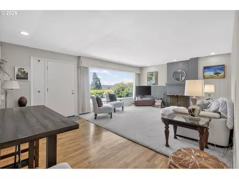 Living - 2860 Baker Blvd, Eugene, OR 97403 photo 1 of 4