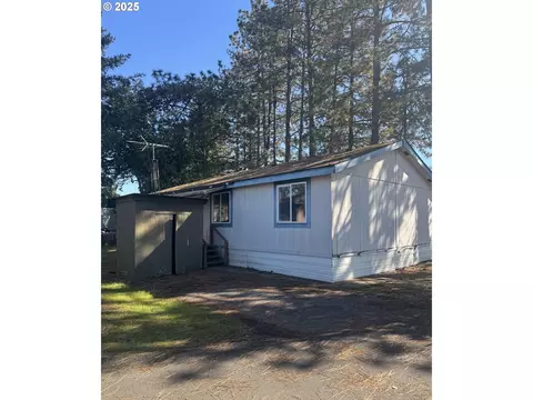 400 N Mill St #1, Creswell, OR 97426