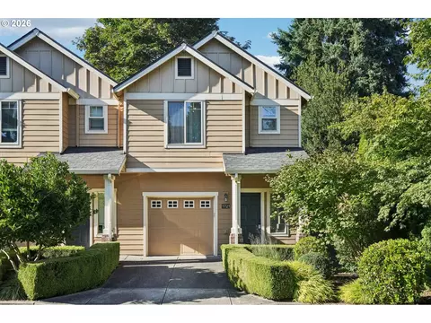 1721 Dollar St, West Linn, OR 97068